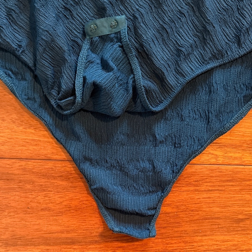 Culture Code Amina Crew Neck Textured Dark Teal Long Sleeve Bodysuit Size XL - Picture 10 of 10